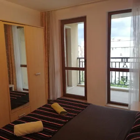 Apartment Four Seasons + Varna