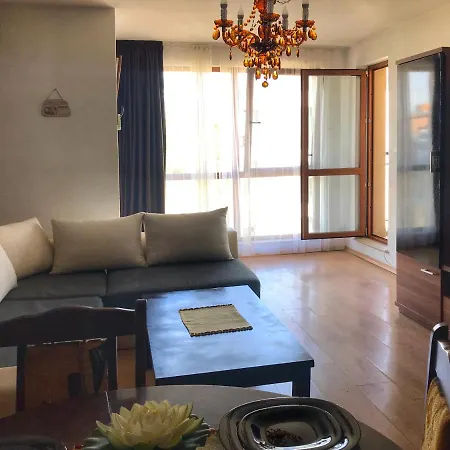Apartment Four Seasons +